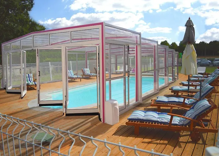 Le Clos Du Champ De L\'Amour